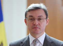 Демократ Корман отказывается от мандата депутата 