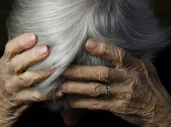 Нарушительница из Молдовы устроила забастовку на кушетке у российских пограничников 