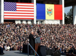 11 марта 2011 - Байден прилетел в Молдову посмотреть на «историю успеха»