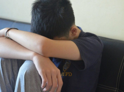 Малолетний царек. Сын директора школы избил 15-летнего мальчика и ударил его током