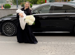 Mercedes за 200 тысяч евро довел именитую семью до долгов - Марина Кырнац рассказала, как не хватает денег на «коммуналку»