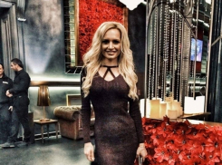 Бывшая жена Киртоакэ «зажгла» на Новый год с подругами в ночном клубе 