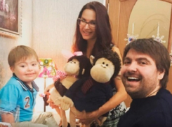 Болезненный развод с мужем пережила комедийная актриса Эвелина Бледанс 