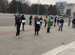 «Не моя компетенция» - Санду не вышла к протестующим бизнесменам
