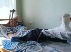 Сильнейший удар раздробил кость жителя Леова и привел к пересадке кожи