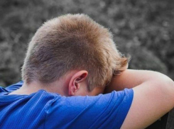 Vorbeste Moldova: 12-летнего мальчика изнасиловал его сосед, дав «поиграть в телефон»