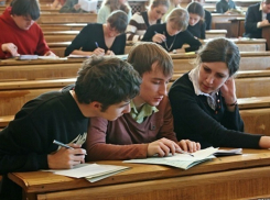 Три выпускника остались без диплома об окончании лицея из-за списывания