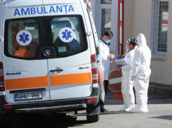 На трех столичных подстанциях Скорой помощи обнаружен коронавирус