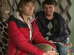 Трогательную любовную историю двух юных сирот сняли на видео