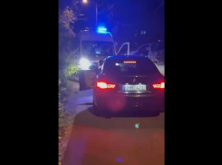 В Кишиневе наказали водителя BMW, который устроил шоу перед скорой