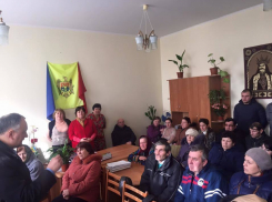 Додон посоветовал депутатам от правящих партий пообщаться с людьми и услышать правду о себе 
