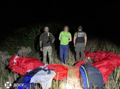 Украинец попытался хитростью перелететь молдавскую границу на параплане