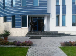 Главу Международной ассоциации автомобильных перевозчиков задержали в его рабочем кабинете