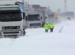 Ситуация на таможнях: многие пункты закрыты, в Леушенах километровые очереди 