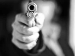 Судья из Штефан-Водэ отпустил бандитов с условным сроком после избиения молодой пары под дулом пистолета