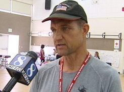 Учитель открыл стрельбу и нечаянно ранил ребенка на уроке по общественной безопасности