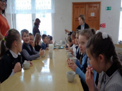 Ужасное питание в школе вызвало жалобы полуголодных детей и бунт родителей в Унгенском районе  