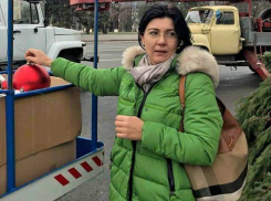 Сумочка на плече Сильвии Раду оказалась дороже срубленной в детсаду на Ботанике главной ёлки Молдовы