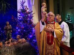 Новый календарь праздников на Украине: католическое Рождество объявлено выходным, а 2 мая - рабочим днем