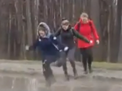 Катастрофическими последствиями обернулся ливень для пешеходов и водителей в Кишиневе