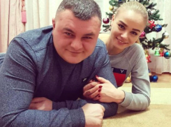 Красавица-блондинка стала избранницей известного молдавского депутата