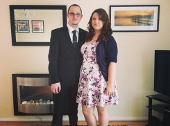 Девушка резко похудела и отомстила жениху за слишком маленькое кольцо 