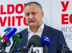 Избранный президент Молдовы против повышения пенсионного возраста и тарифов