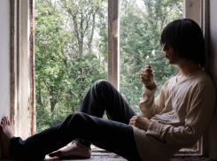 Гражданам Молдовы разрешили курить у закрытых окон и дверей