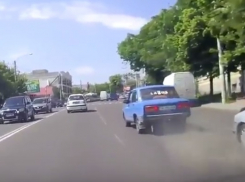 Конфликт двух водителей в центре Кишинева завершился аварией