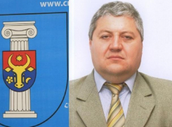 Примар в Рышканском районе сдал в аренду земельный участок своему сыну