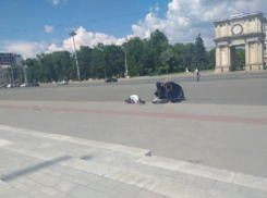 На ПВНС мужчина установил палатку и намерен голодать в знак протеста