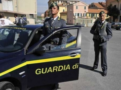 Водителя микроавтобуса из Молдовы с сотней посылок наказали в Италии