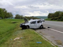 Mercedes протаранил машину полиции под Оргеевом, есть пострадавший 