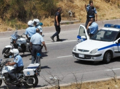 Погоня за гражданином Молдовы в Греции закончилась выявлением 11 нелегалов: трое оказались в багажнике