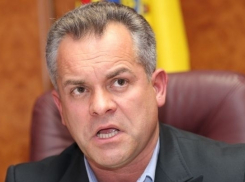 Плахотнюк выступил против инициативы Додона и настаивает на одномандатной системе