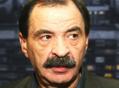 76 лет назад родился популярный артист Илья Олейников