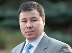 «КС хихикает. Запад ликует», - депутат раскрыл коварную интригу властей Молдовы