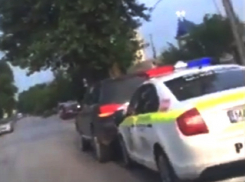 Полицейские на патрульном автомобиле врезались в джип в Бельцах