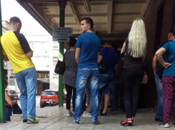 Руководство «Почты Молдовы» признало свою вину в посылочном коллапсе 