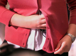 В итальянском гипермаркете схватили трех молдаванок за попытку вынести под одеждой колбасы и сыры