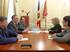 Игорь Додон провел встречи с послами Германии и Румынии в Молдове