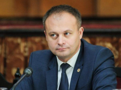 Молдавский бизнесмен написал открытое письмо Андриану Канду и обвинил того в попытке «отжима» его бизнеса, Канду уверяет, что не знает его