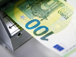 «Подарок» для любителей посылок - правительство готовится снизить беспошлинный порог с 200 до 100 евро