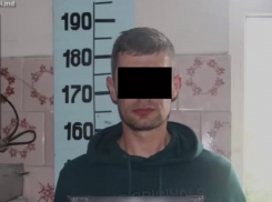 Мужчине пробили голову бутылкой и отправили в кому