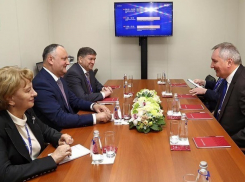 Надежду на преодоление временного кризиса в молдо-российских отношениях выразили Додон и Рогозин 