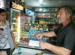 Множество просроченных продуктов обнаружили в магазине бизнесмена, избившего журналистку