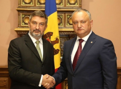 «Орденом почета» наградил президент посла Польши в Молдове 