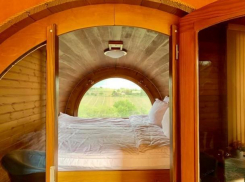 По следам Диогена: в Молдове можно переночевать в винной бочке