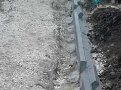 «Вредители власти и самим себе» разрушили бордюры в гагаузском селе