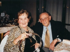 Душераздирающую историю своей любви к узнице рассказал татуировщик из Освенцима 